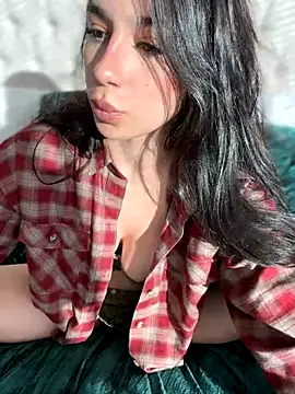 LoveLillyy live sex cam