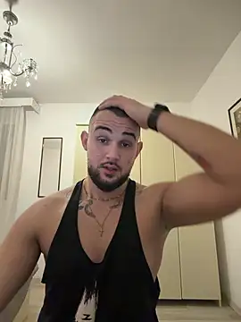 LunaFoxTip live sex cam