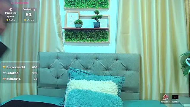 sasi_luna's cam snapshot