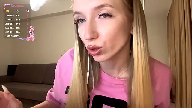 LaceDream live sex cam