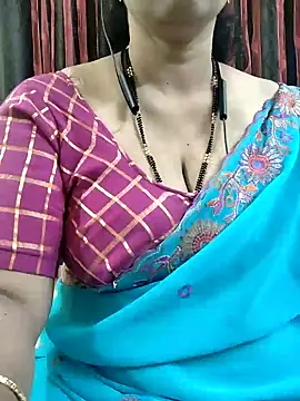 bhuvana_555's cam snapshot