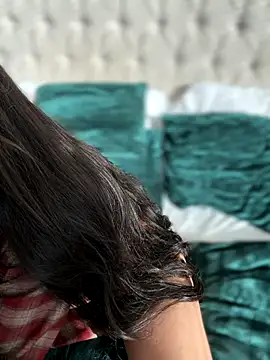 LoveLillyy's cam snapshot