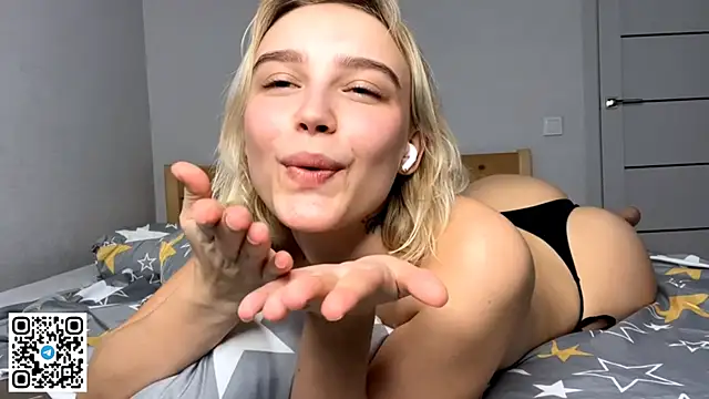 MelodyImam's cam snapshot