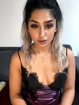 Mia_spicyy's cam snapshot