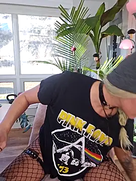 anyalikestosuck's cam snapshot