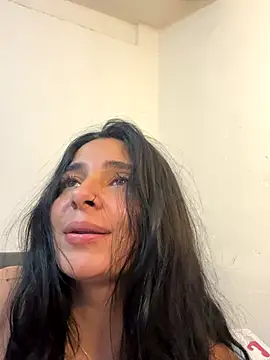 Meganmilk1 live sex cam