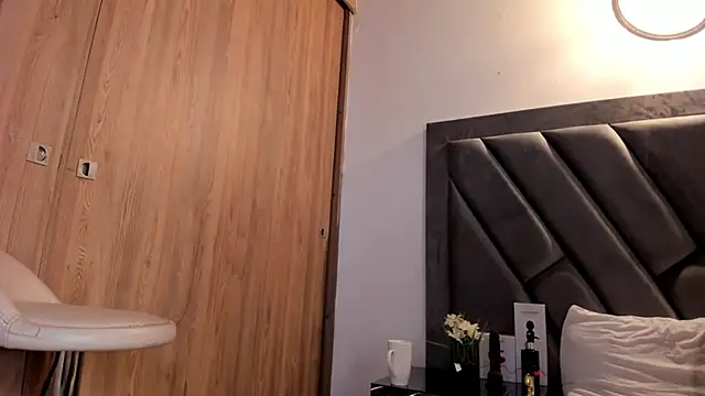 brenda_nova18's cam snapshot