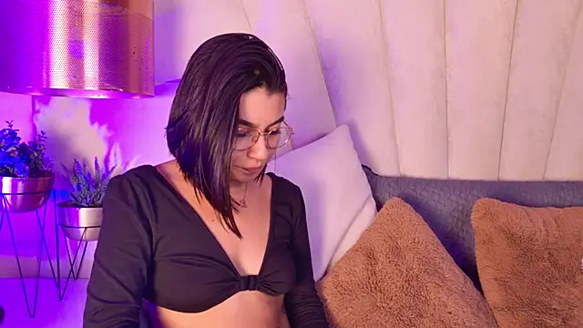 AlyssaRay's cam snapshot