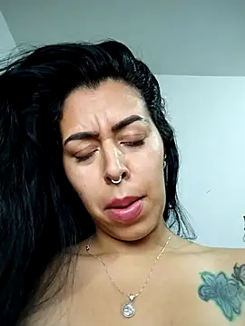 Luianna's cam snapshot