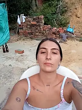 single_mother_indecent's cam snapshot