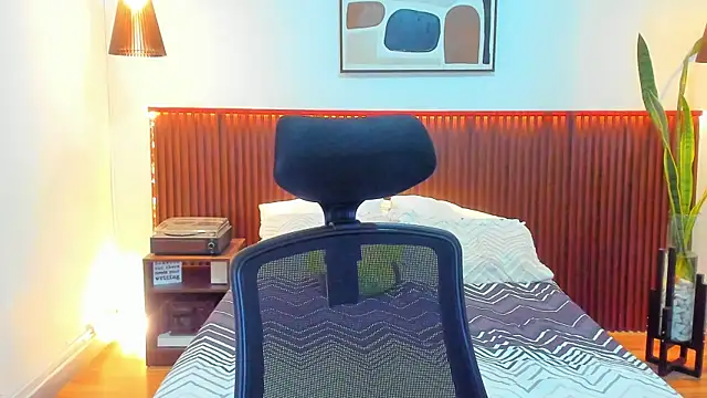 KatherineBond's cam snapshot