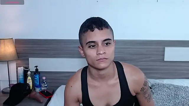 Liiamthompson's cam snapshot