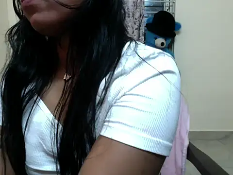 Bad_girl_kayraa_'s cam snapshot