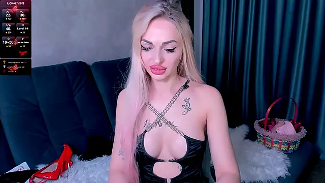 Lola_Bombita's cam snapshot