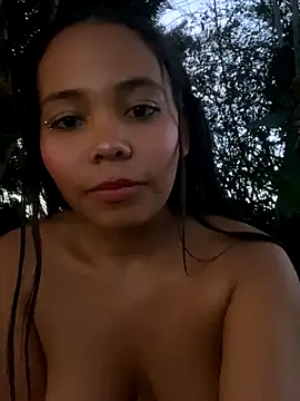 SophiaGuzman's cam snapshot