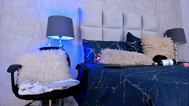 Yara_Bliss_'s cam snapshot