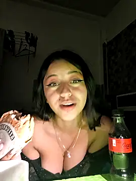 zoe_connor19's cam snapshot