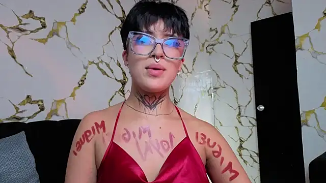 Rebeka-baker's cam snapshot