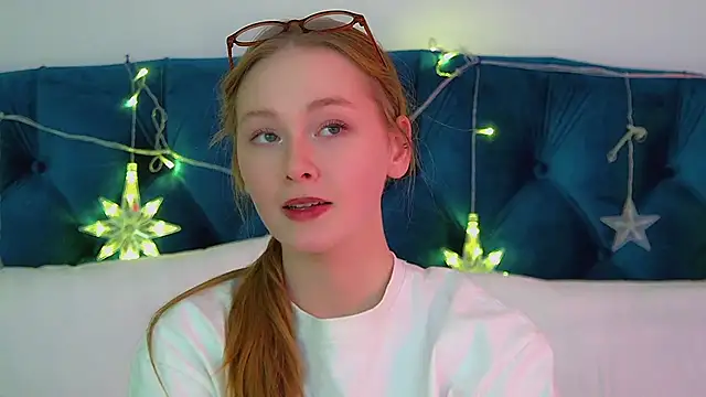 AgataFoxley's cam snapshot