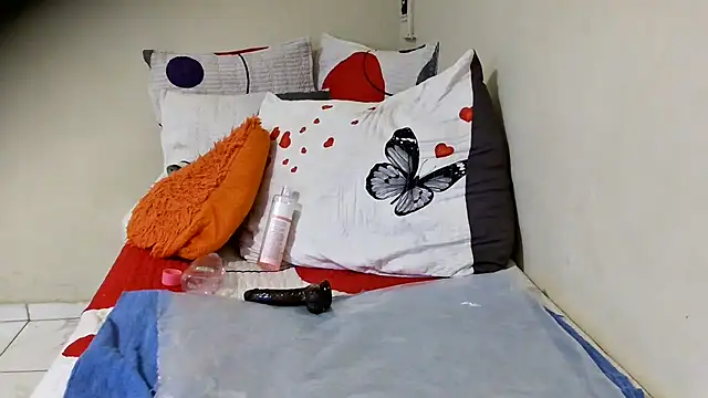 SexyBeverlyX's cam snapshot