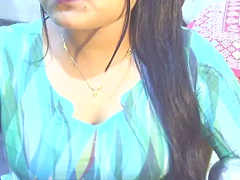 Nusrat_Faria07's cam snapshot