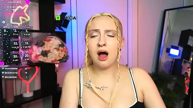 mila_glow1's cam snapshot