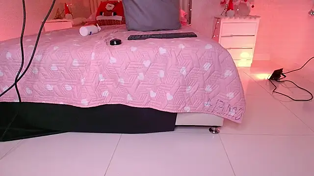 alanarose18's cam snapshot