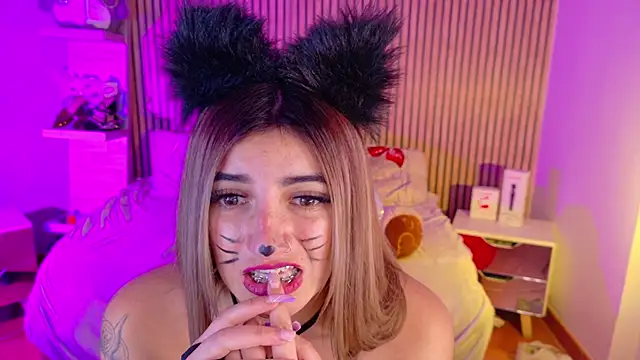 _aitana_001's cam snapshot