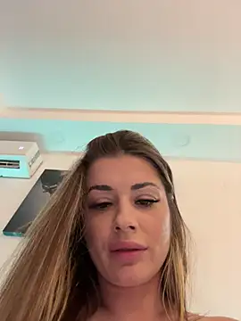 IsabellaEtthan's cam snapshot