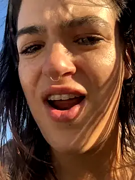 SafeinouterSpace's cam snapshot