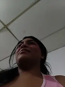 giselle_hot2025's cam snapshot