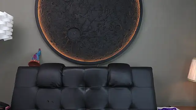 miss_sharlotte18's cam snapshot