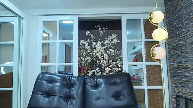 miss_collins's cam snapshot