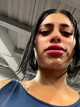 AlannaEvons live sex cam