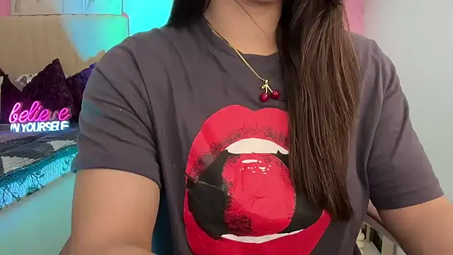 Laila_on_Fire's cam snapshot