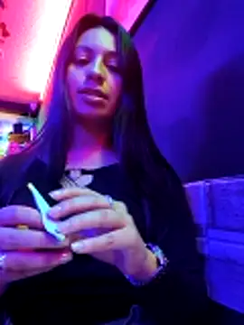 Nat_XxX live sex cam