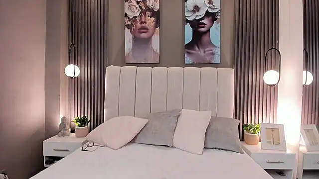 GiannaColling1's cam snapshot