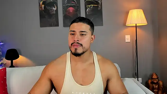 ApoloMakris live sex cam