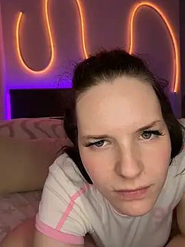 Mila-Jasmin's cam snapshot