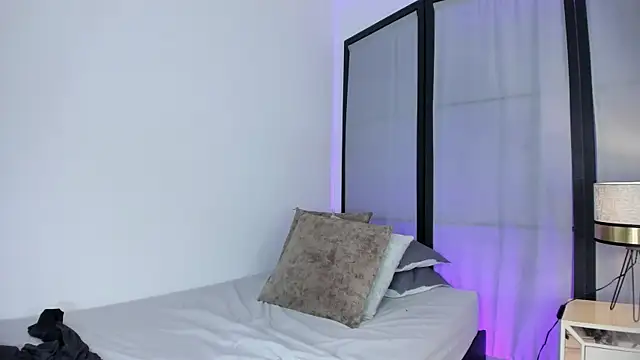 niicole_steele_'s cam snapshot