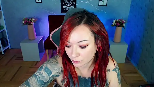 Miss-Tattoo live sex cam