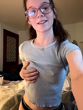 dreamteemergirl live sex cam