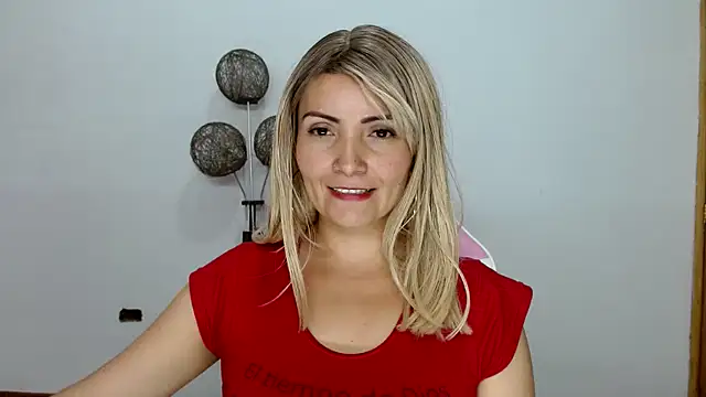 nanis_milf's cam snapshot