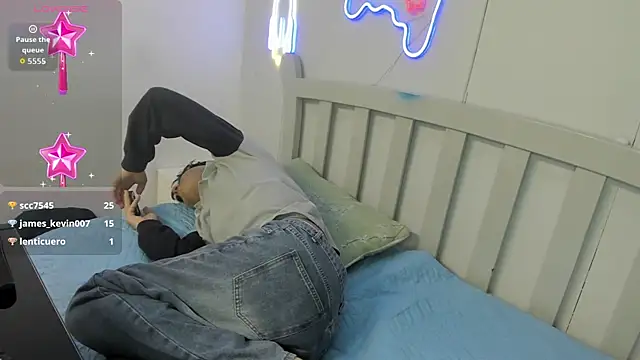 StiwenTwink's cam snapshot