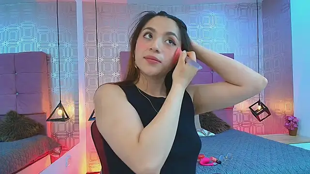 SariNorrisfg's cam snapshot