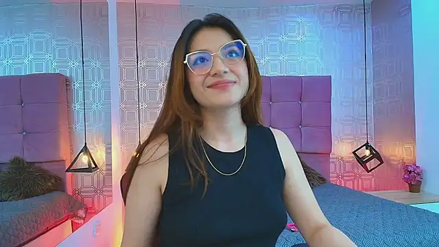 SariNorrisfg's cam snapshot