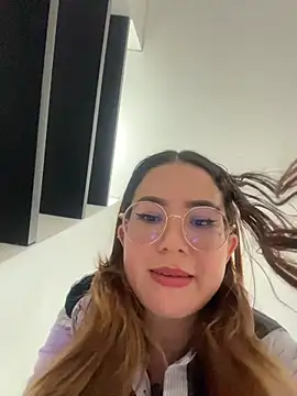 Annyhathatway's cam snapshot