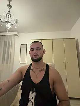 LunaFoxTip's cam snapshot