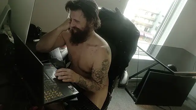 Armyexhibitionistvet's cam snapshot