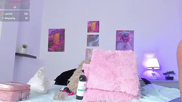 giseele-gigii's cam snapshot